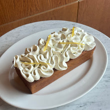 Załaduj obraz do przeglądarki galerii, Babka cytrynowo-makowa na święta