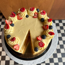 Załaduj obraz do przeglądarki galerii, Tort mango-marakuja | zamówienie z tygodniowym wyprzedzeniem