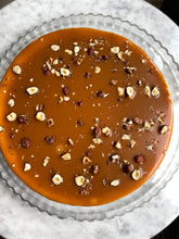 Załaduj obraz do przeglądarki galerii, Sernik nowojorski z toffee na zamówienie