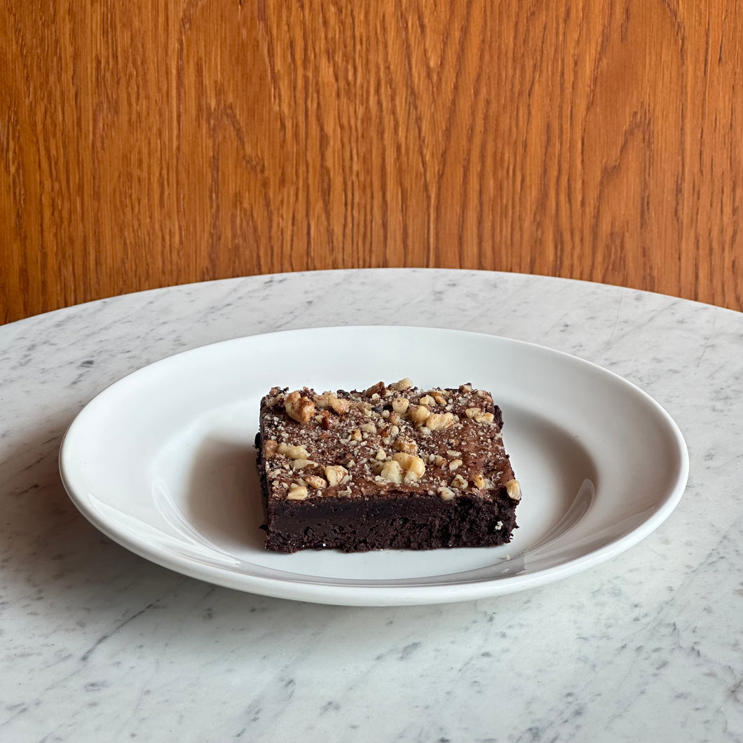 Brownie mocno czekoladowe z orzechami